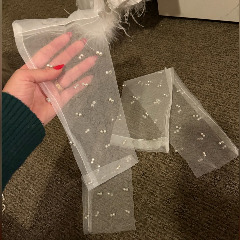 Pearl bridal sleeves